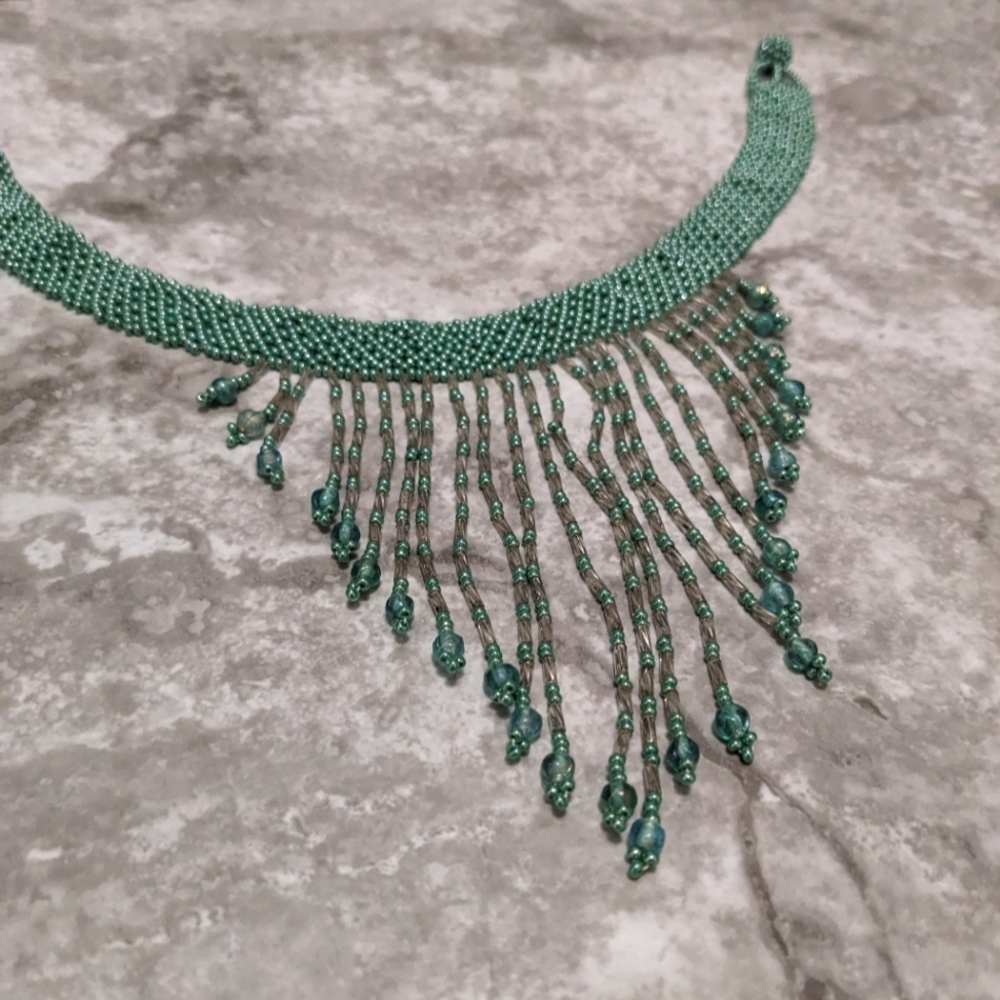 Elegant Jade Green Handmade Beaded Fringe Choker Necklace - Picture 5 of 6